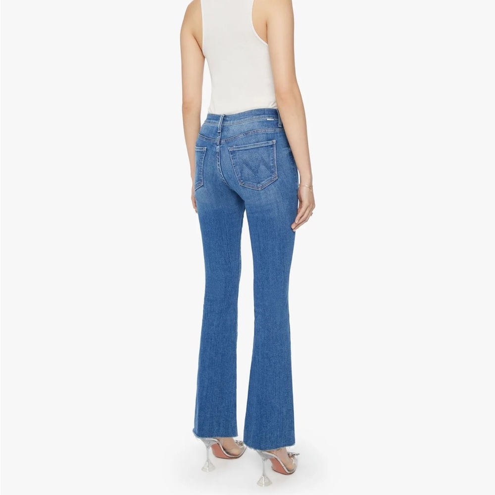 MOTHER Denim The Weekender Fray in 
A Groovy Kind of Love